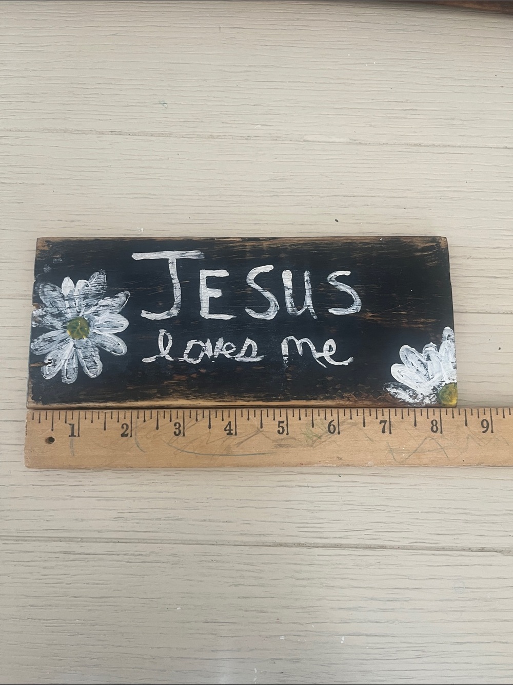 Rustic Hand Crafted Black "Jesus Loves Me" Wooden Sign with White Daisies - Picture 6 of 10